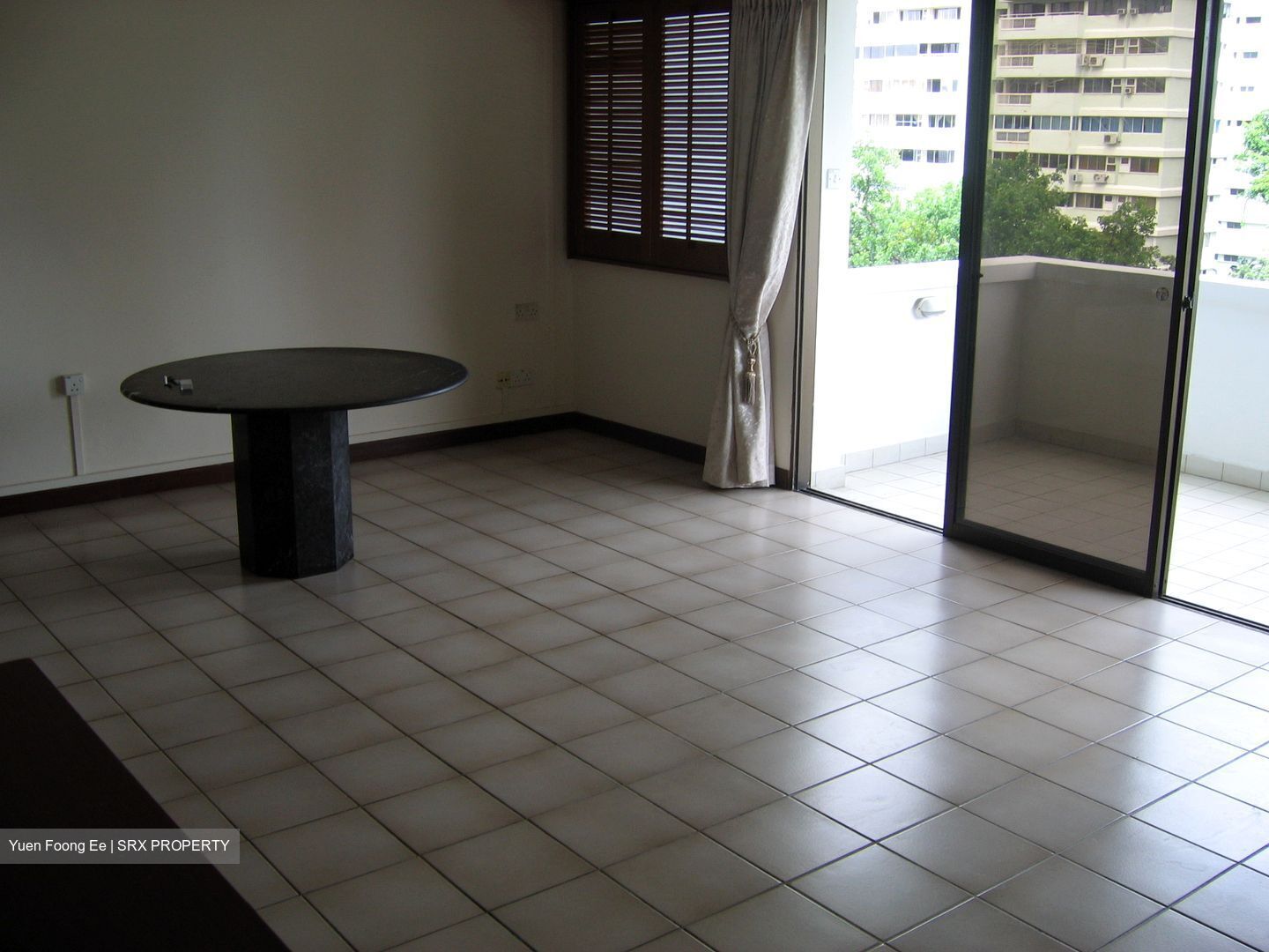 Hua Xin Court (D15), Condominium #371312101